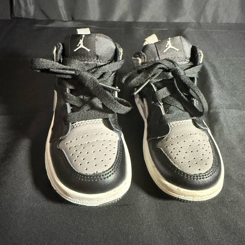 Jordan Kids Black and Gray Sneakers